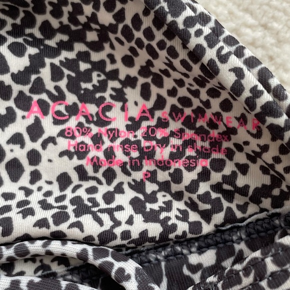 Acacia python print top - Picture 2 of 3